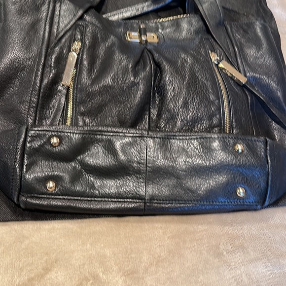 B Makowsky leather bag 17x13x4 - Picture 12 of 14